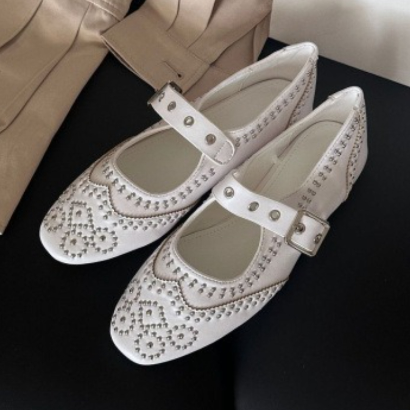 Retro Rivet Buckle Design Flat - огляд і ціна Women Fashion Designers