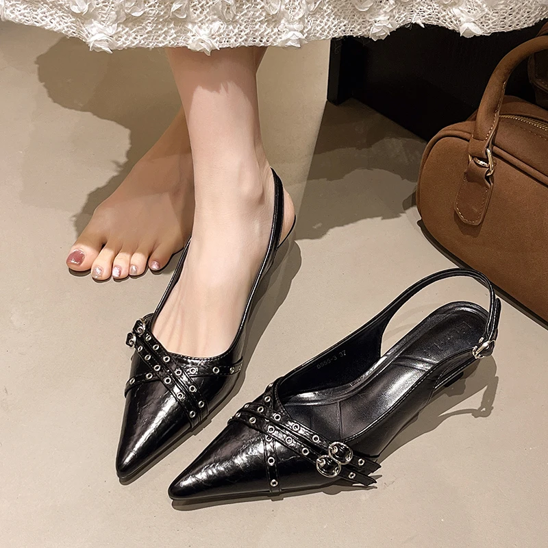 2025 New Women Pointed Toe San - огляд і ціна Women'S Fashion Trends Summer 2025